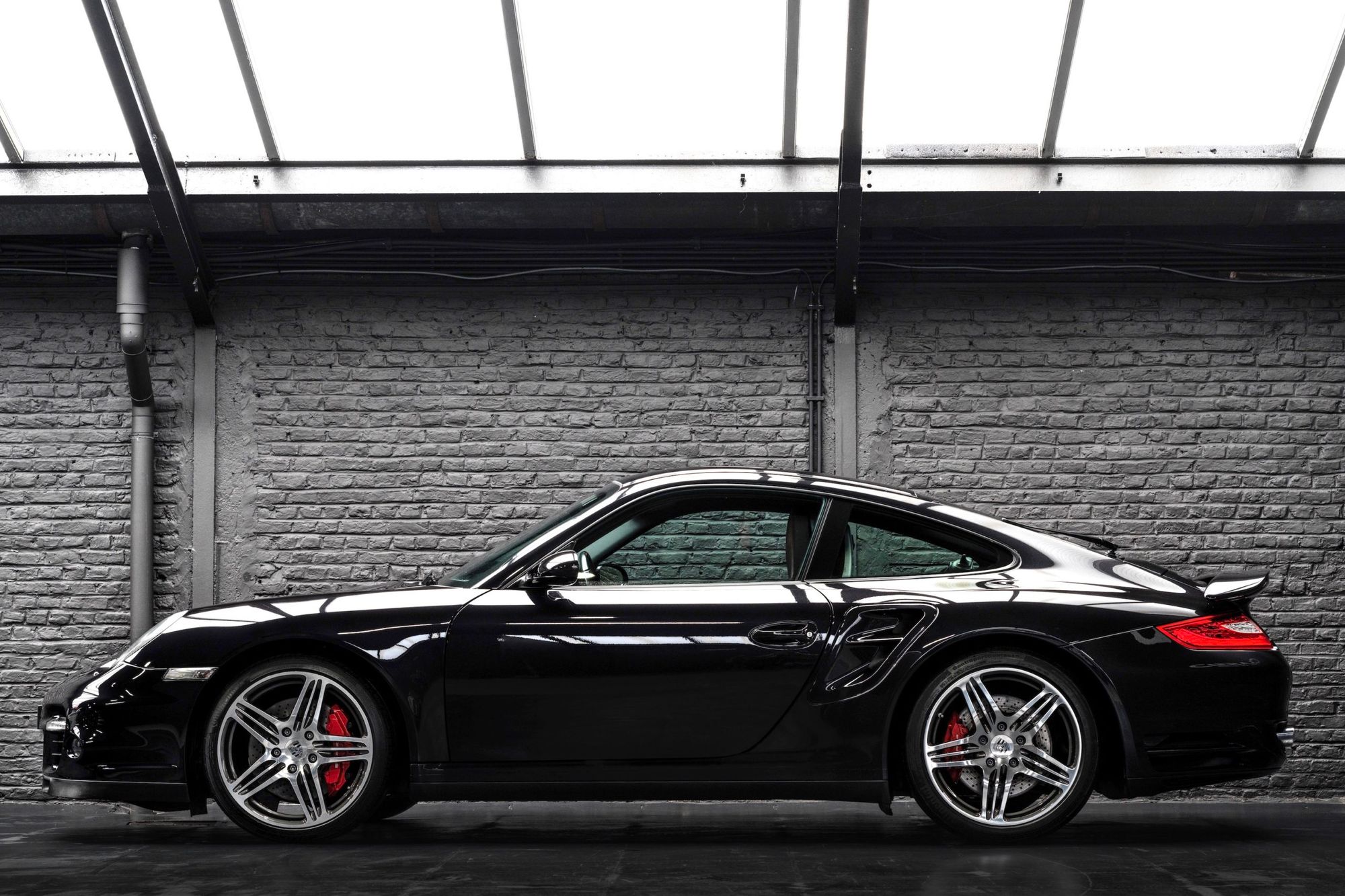 Porsche 911 (997) model guide - Prestige & Performance Car